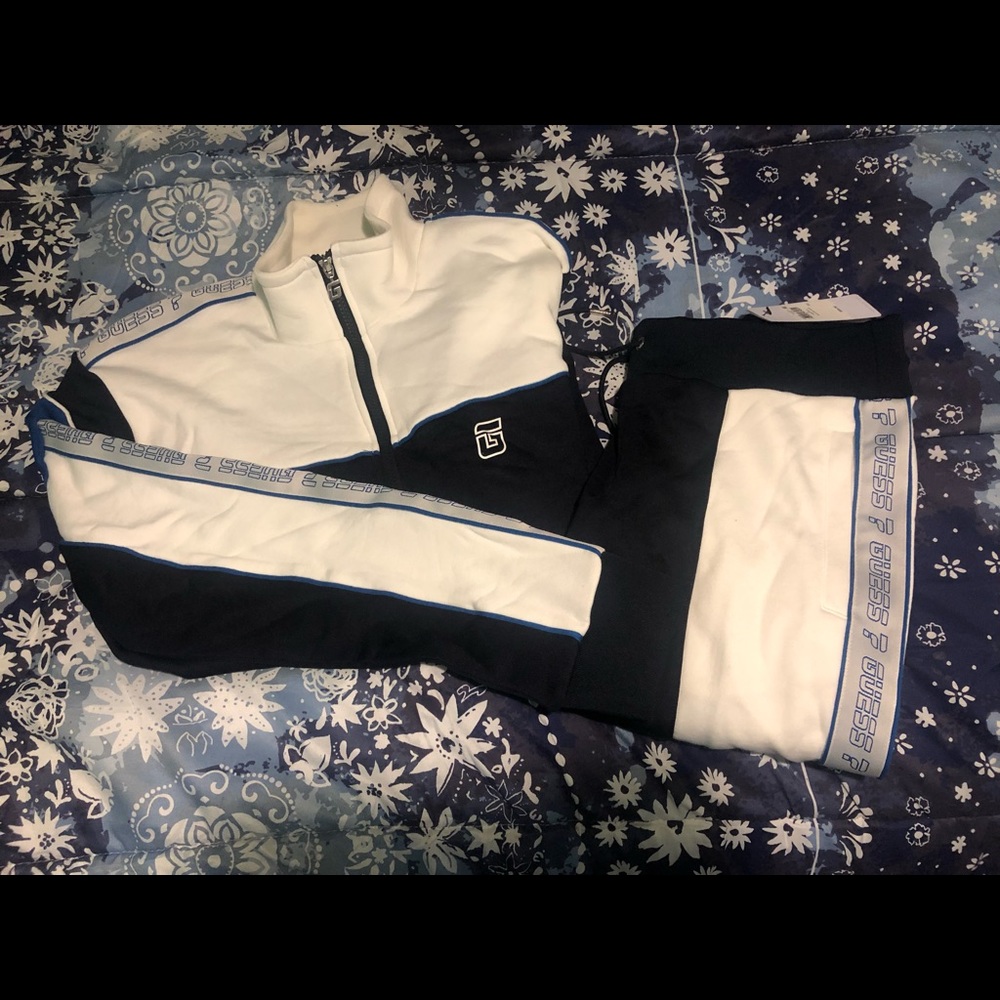 Guess Mens Tracksuit